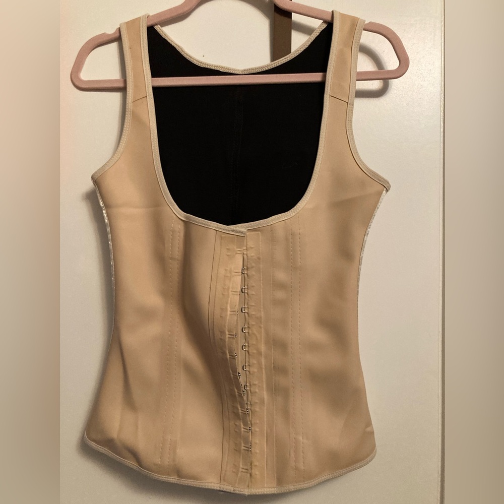 Ann Michell Black and Cream Corset